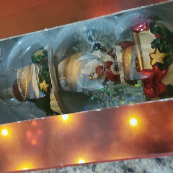 Kirkland Signature Waterglobe Ornament - Picture 5 of 5